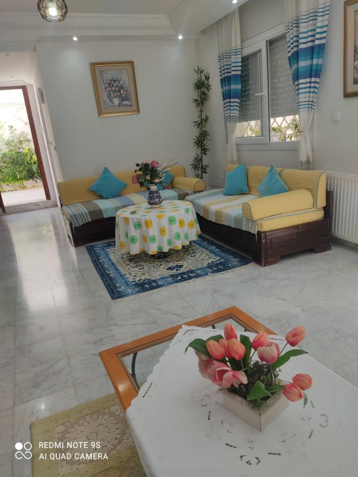 Etage De Villa Avec Jardin, Pres De L'Aireport Et Parking Prive Ariana Exterior photo